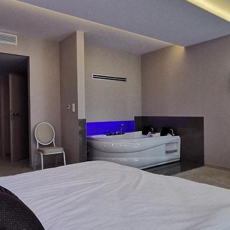 Hotel Sevilla Gold Leczeszyce Kültér fotó